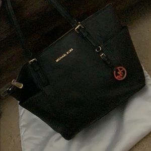 Michael Kors jet set large tote